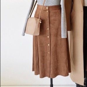 Aritzia Wilfred Faux Suede Gaudin Midi Skirt